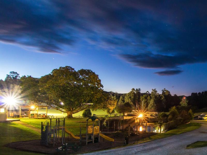 Waitomo Top 10 Holiday Park Waitomo Caves Esterno foto